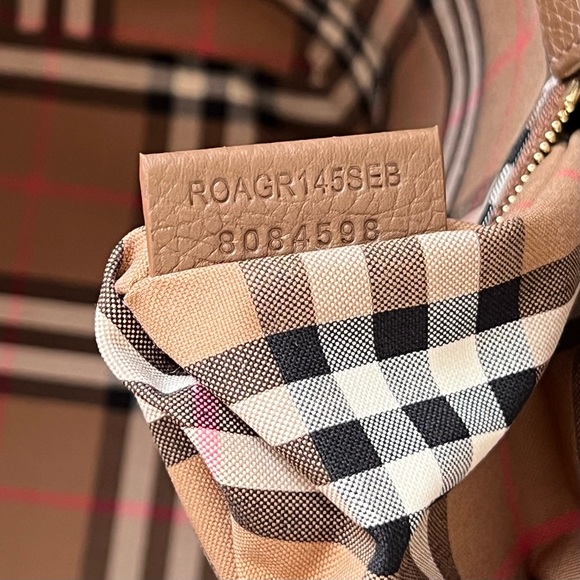 Burberry Leather Tote in Earth - Picture 10 of 12